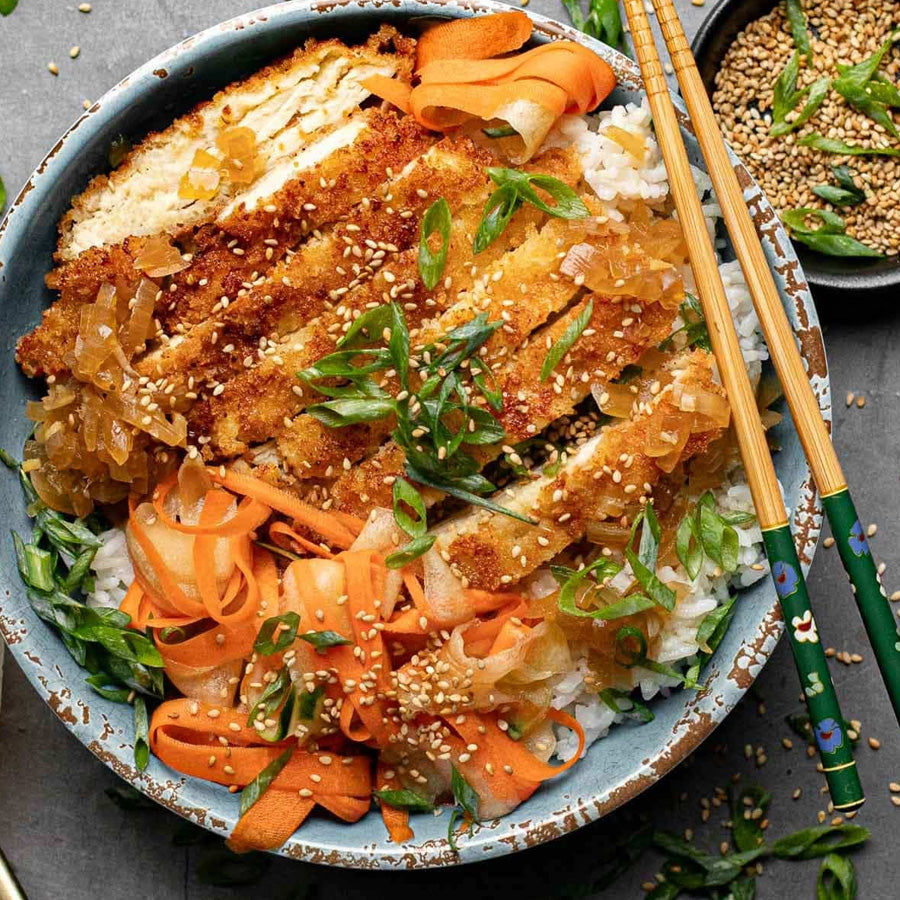 Chili Crisp Chicken Bowl w/ Rice & Pickled Veggies
